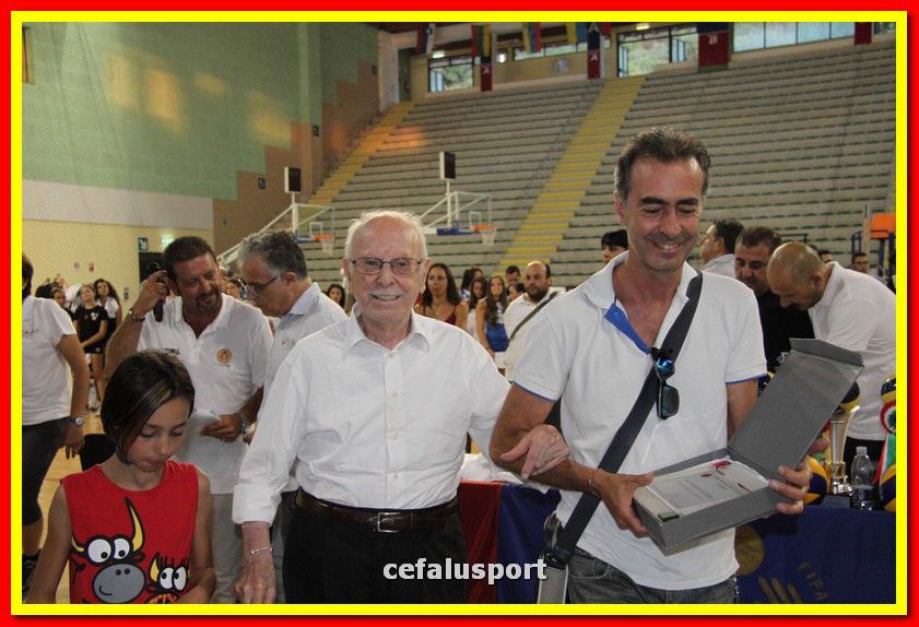 150614 volley 551_tn.jpg